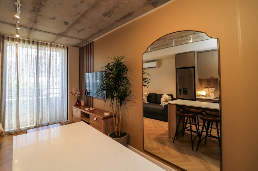 1 Bedroom Property for Sale in Sea Point Western Cape